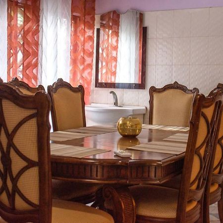 Afranasa Inn تيما المظهر الخارجي الصورة