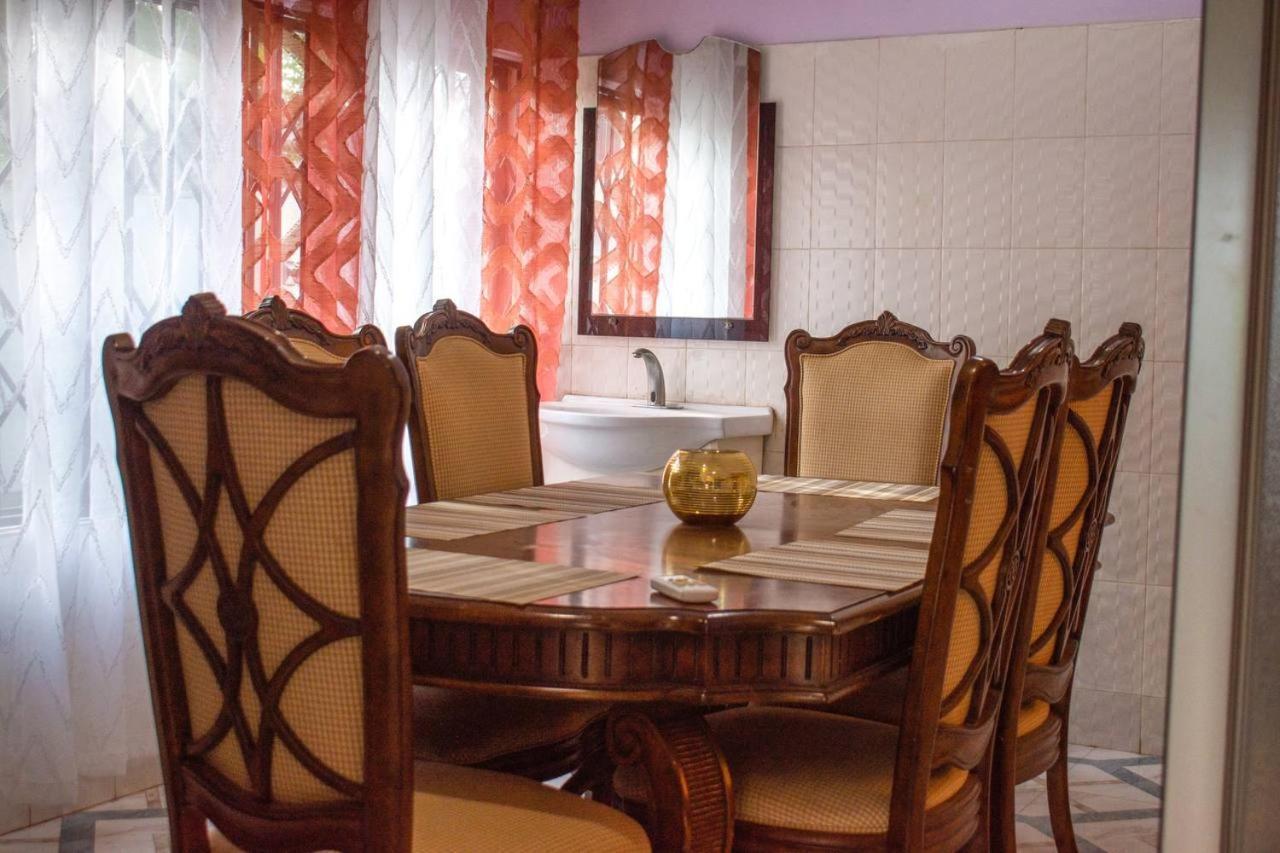 Afranasa Inn تيما المظهر الخارجي الصورة